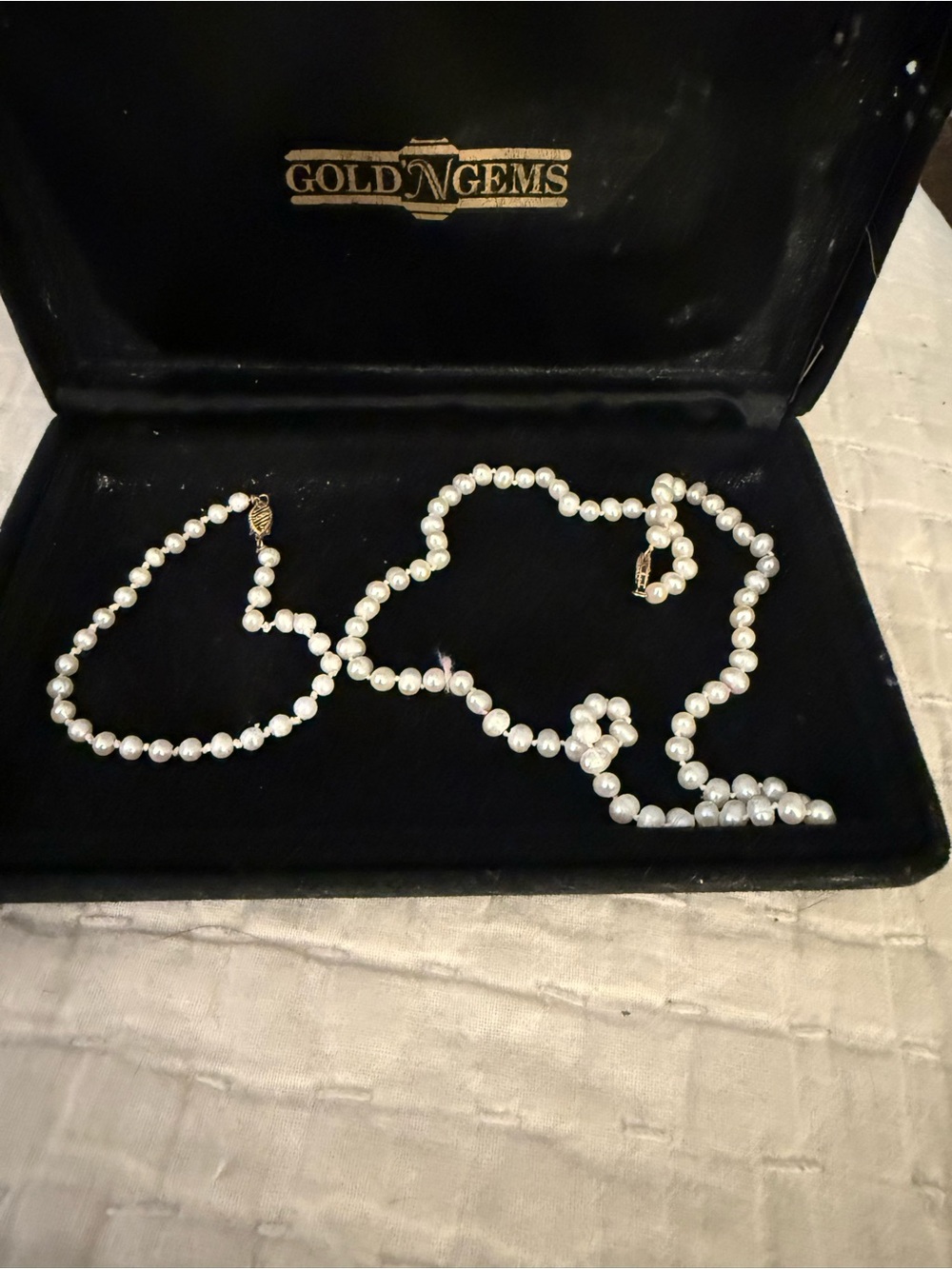 Gold N Gems White Pearl Necklace & bracelet Set
